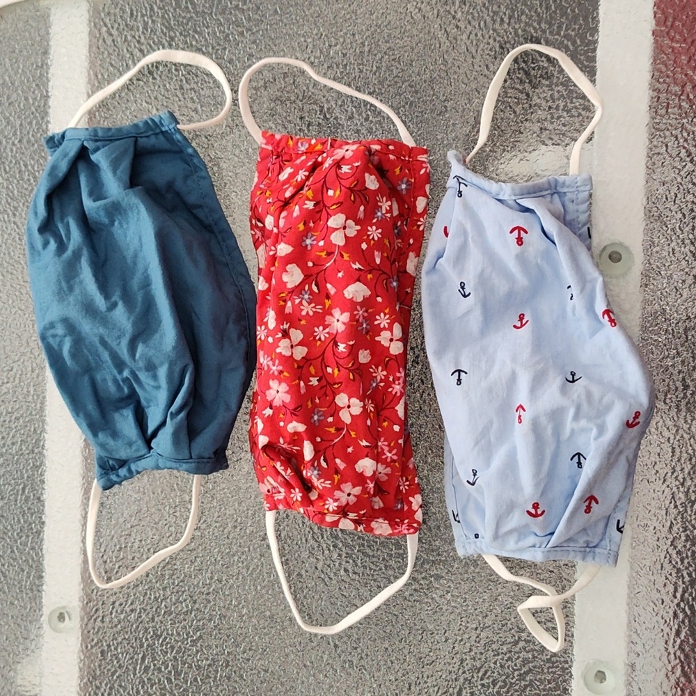 Old Navy Face Masks Adult Size - Set of 3 - EUC - Picture 1 of 9